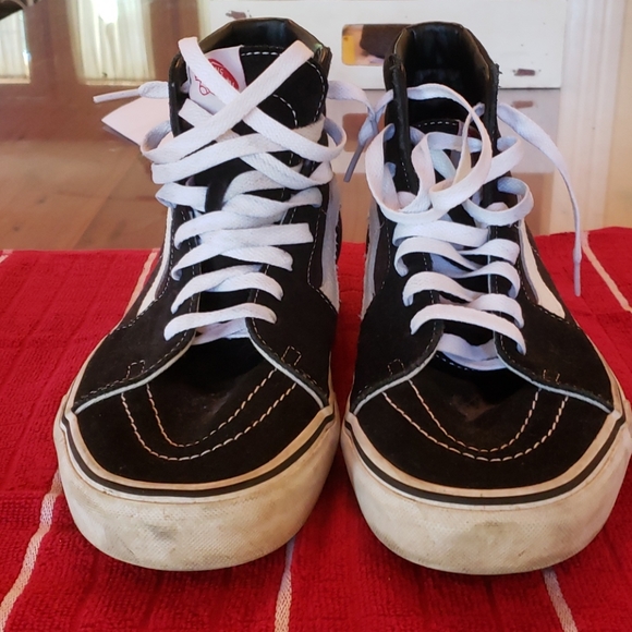 Vans - Picture 6 of 7